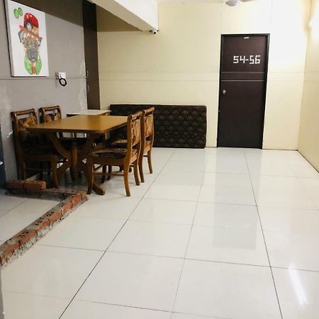 אחמדאבאד Night Halt Dormitory מראה חיצוני תמונה